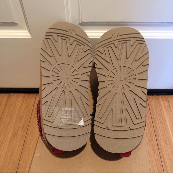 NIB Ugg Tazz Platform Slippers Size 9 - Picture 7 of 7